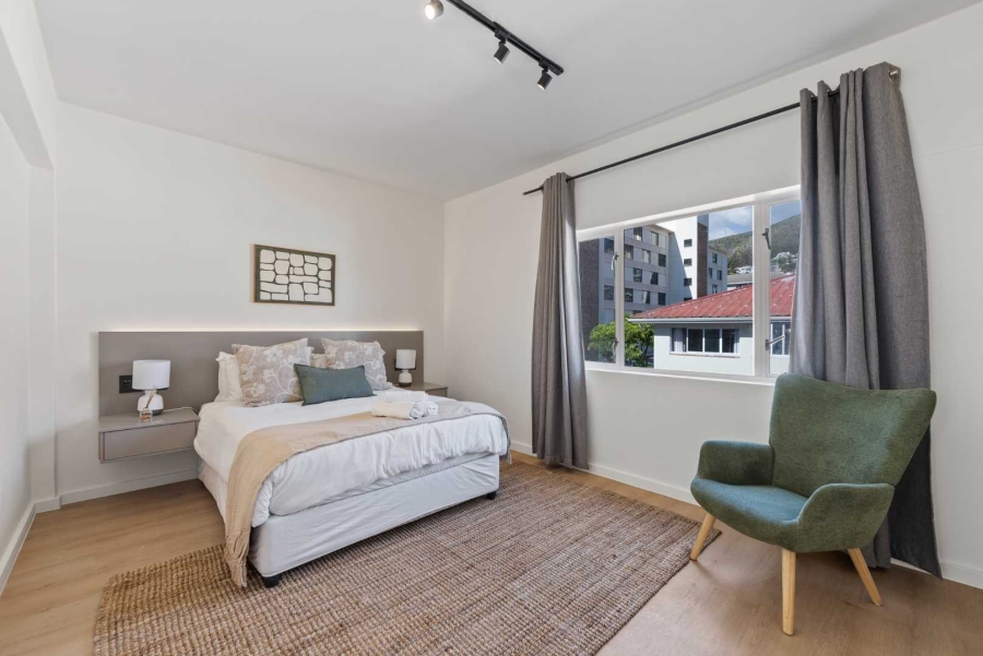 2 Bedroom Property for Sale in Sea Point Western Cape